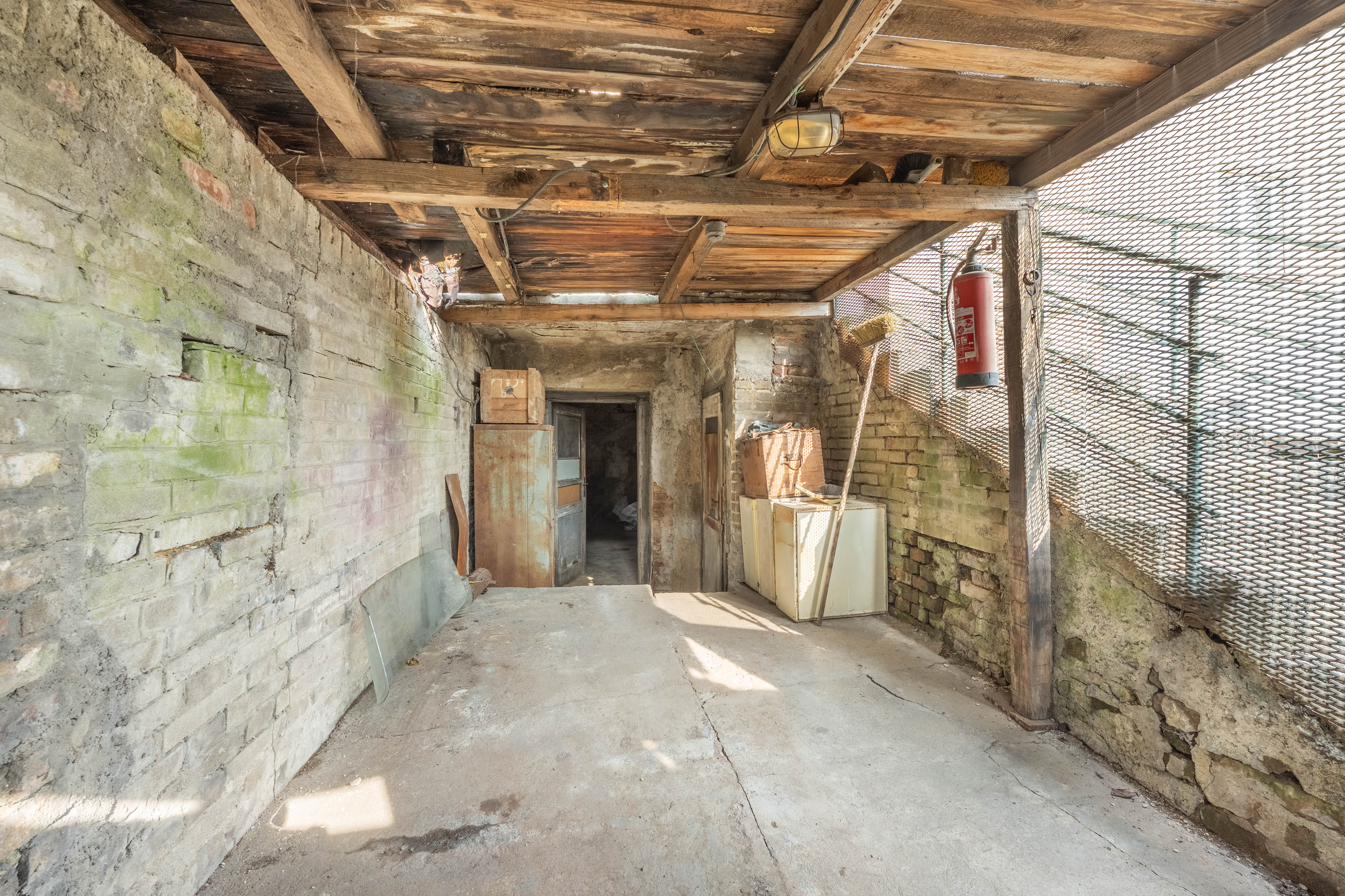 Garáž — interiér